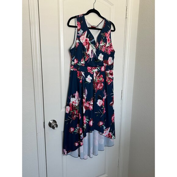 Sleeveless V-neck stretchy hi low floral dress Size 1X - Picture 4 of 11